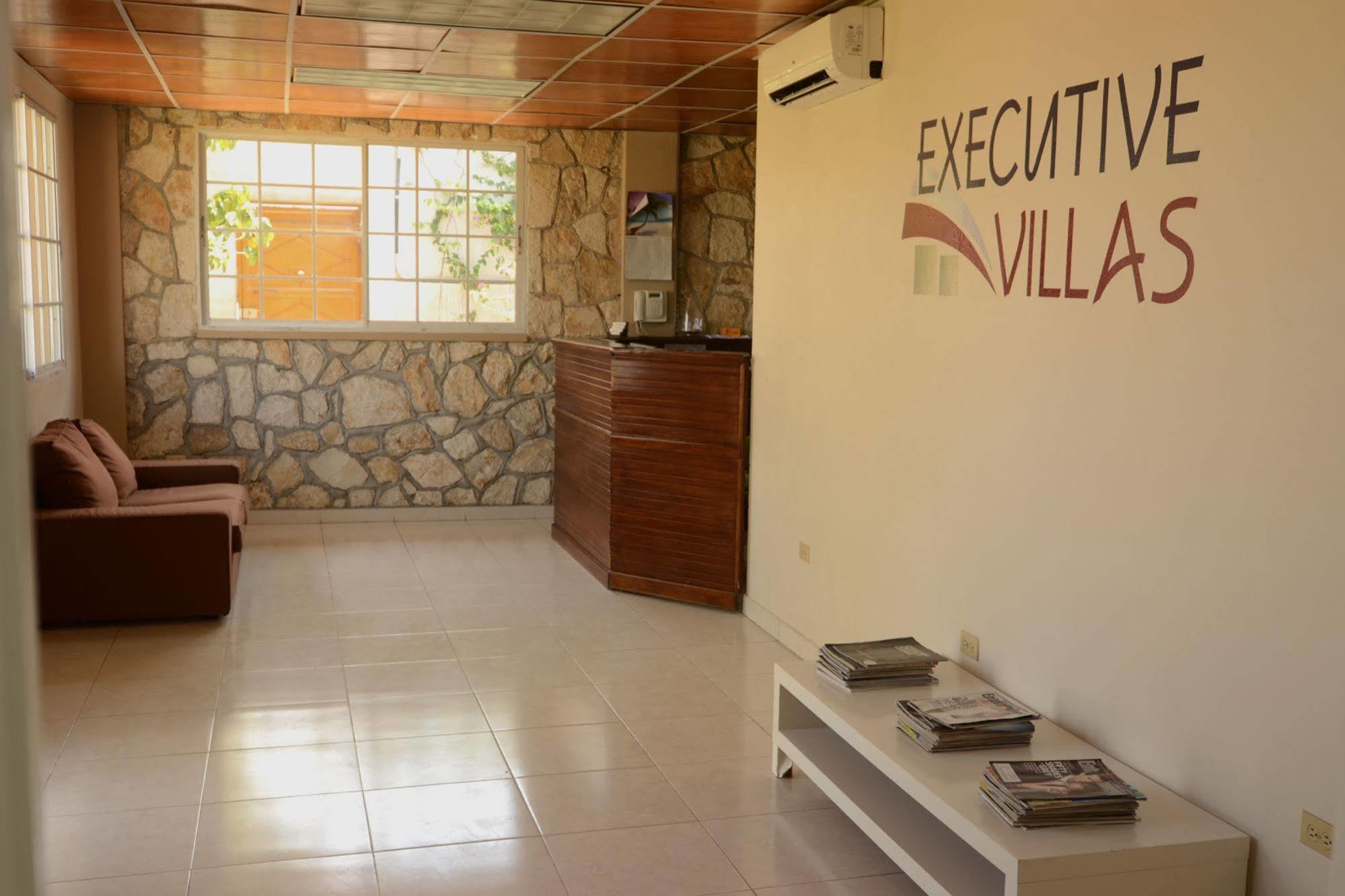 Executive Villas Port-au-Prince Eksteriør bilde